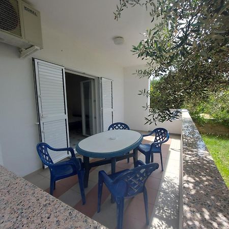 Apartment Elena Vlašići Bagian luar foto