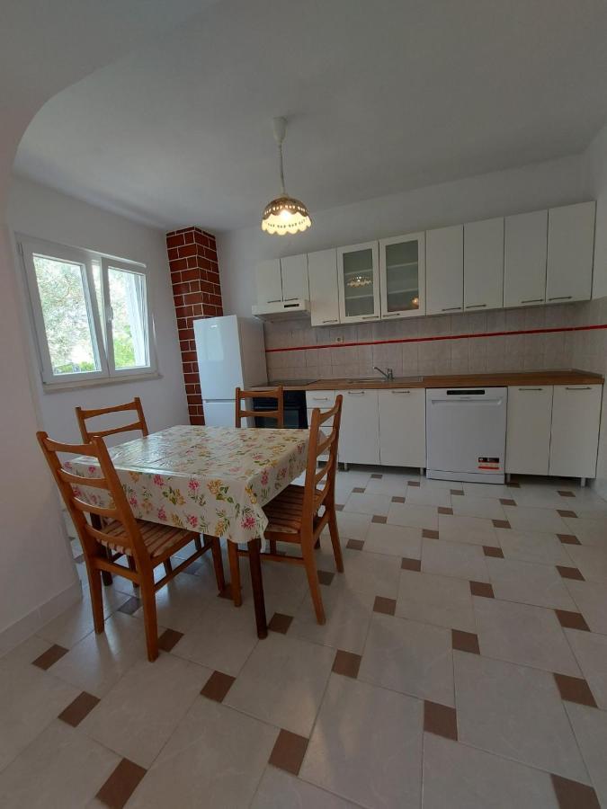 Apartment Elena Vlašići Bagian luar foto